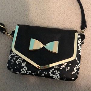 Black & White Purse
